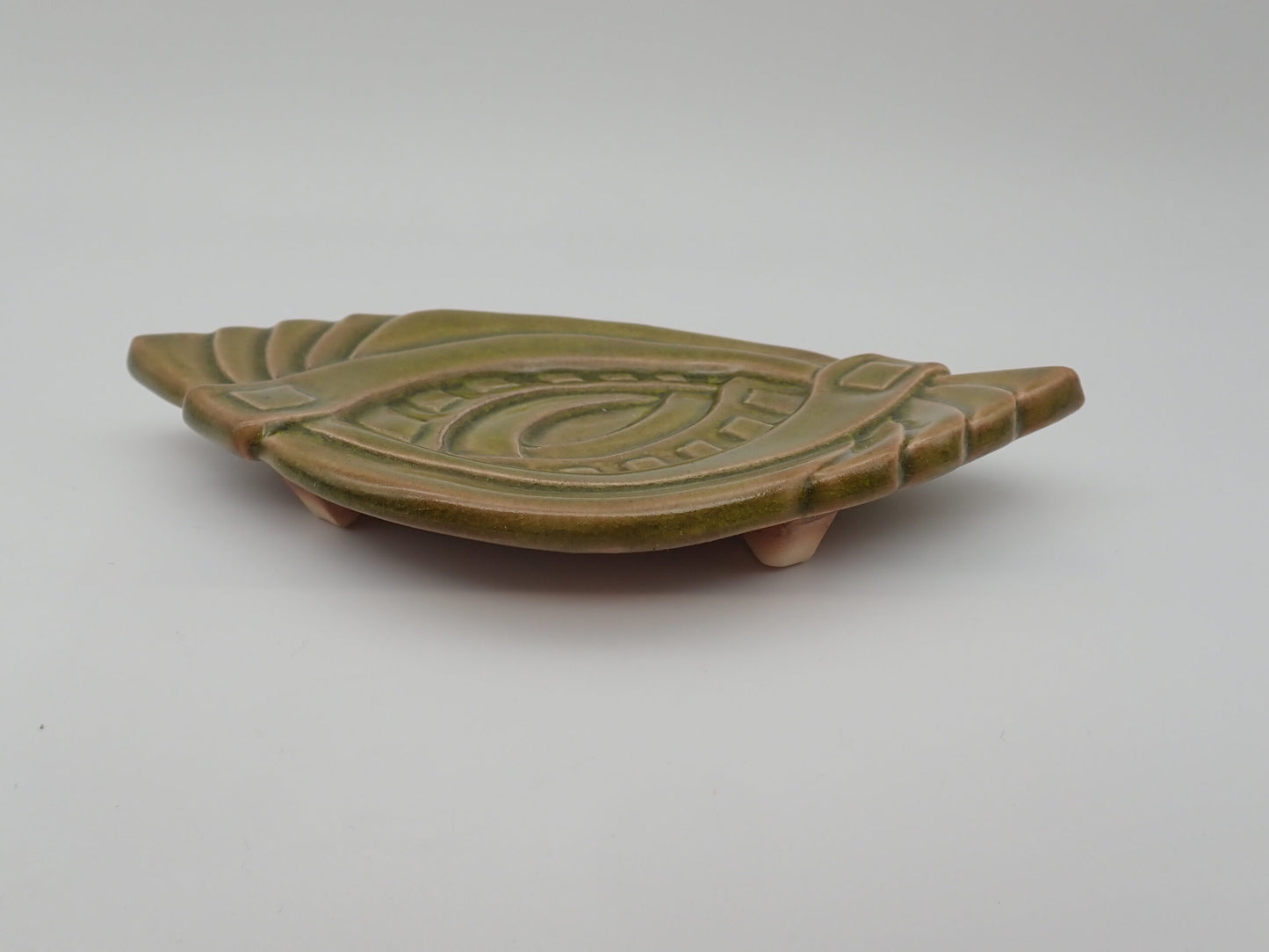 Leaf Eye Design Small Server