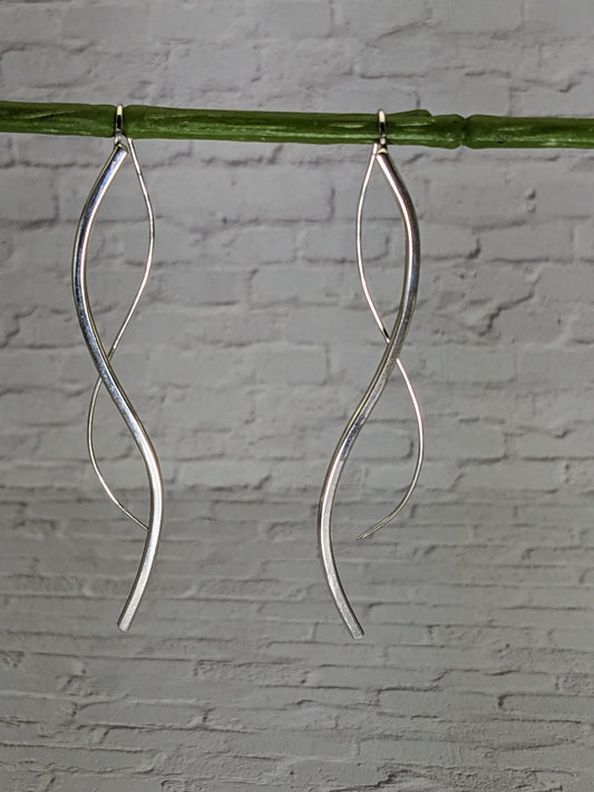 Sway in the Wind Earrings