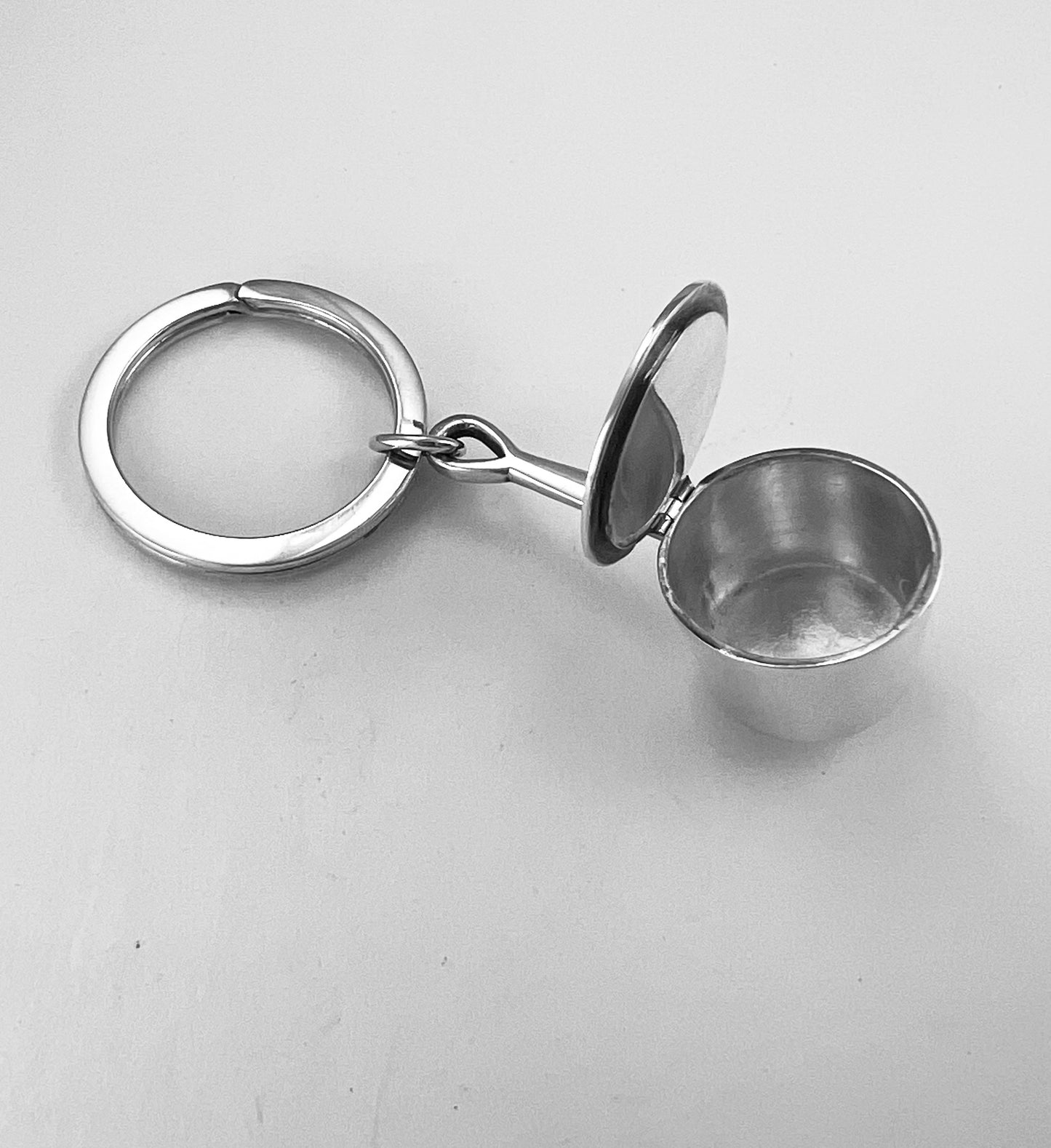 Saucepan with Lid Keychain