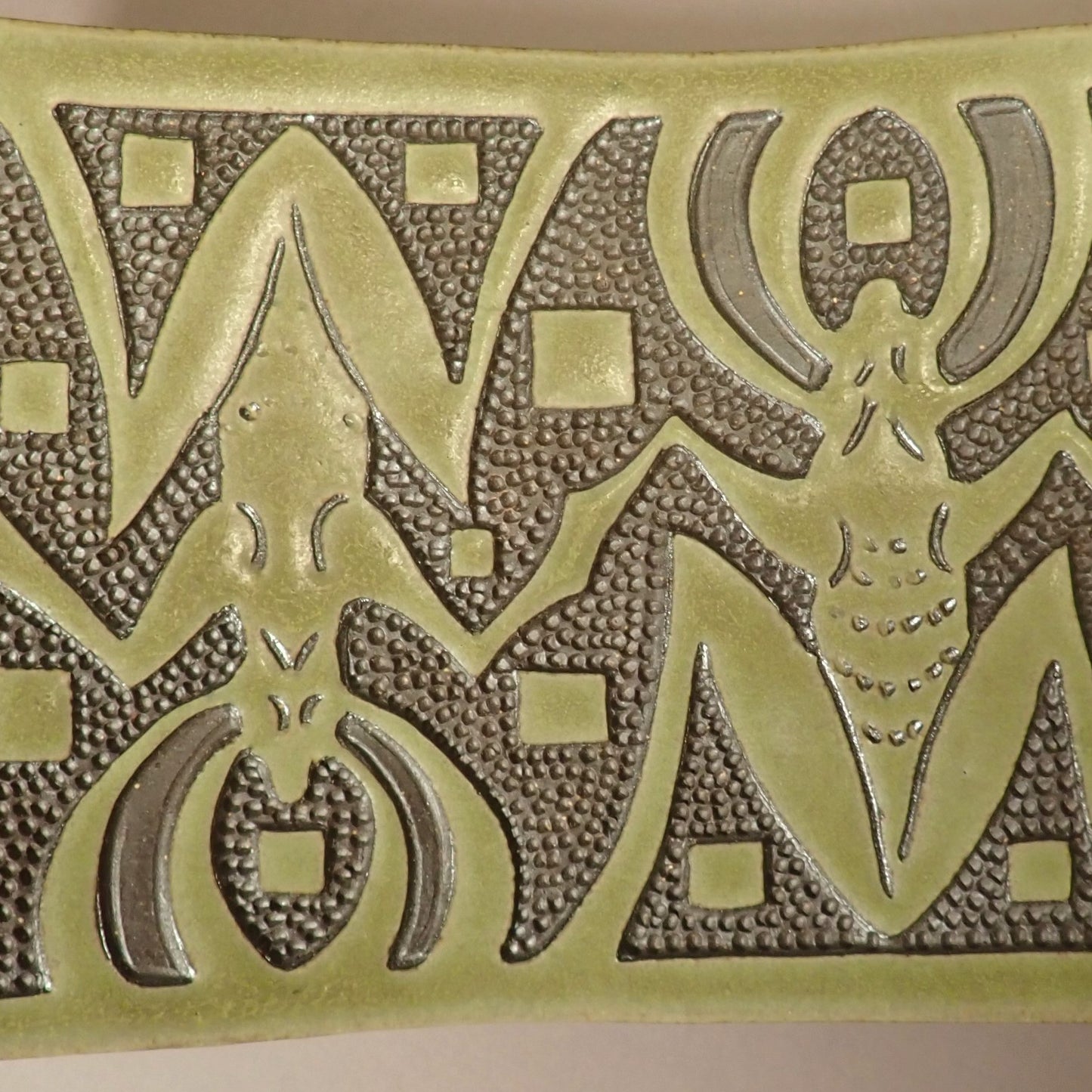 Cricket Design Small Server