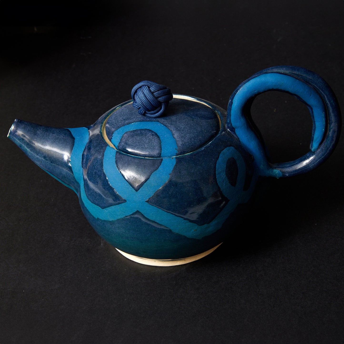 Ombre Swirl Teapot with Hand-Knotted Knob